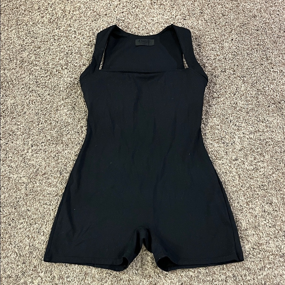 Elegant Black Sleeveless Jumpsuit